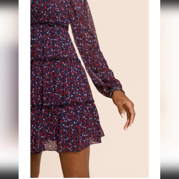 NWT TRIXXI Francesca’s Emma Square Neck Long Sleeve Baby Doll Ruffle Dress L - Picture 4 of 12